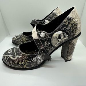 Hot Chocolate Design “Esoteric” Mary Jane High Heels Size 38 (US 8/8.5)